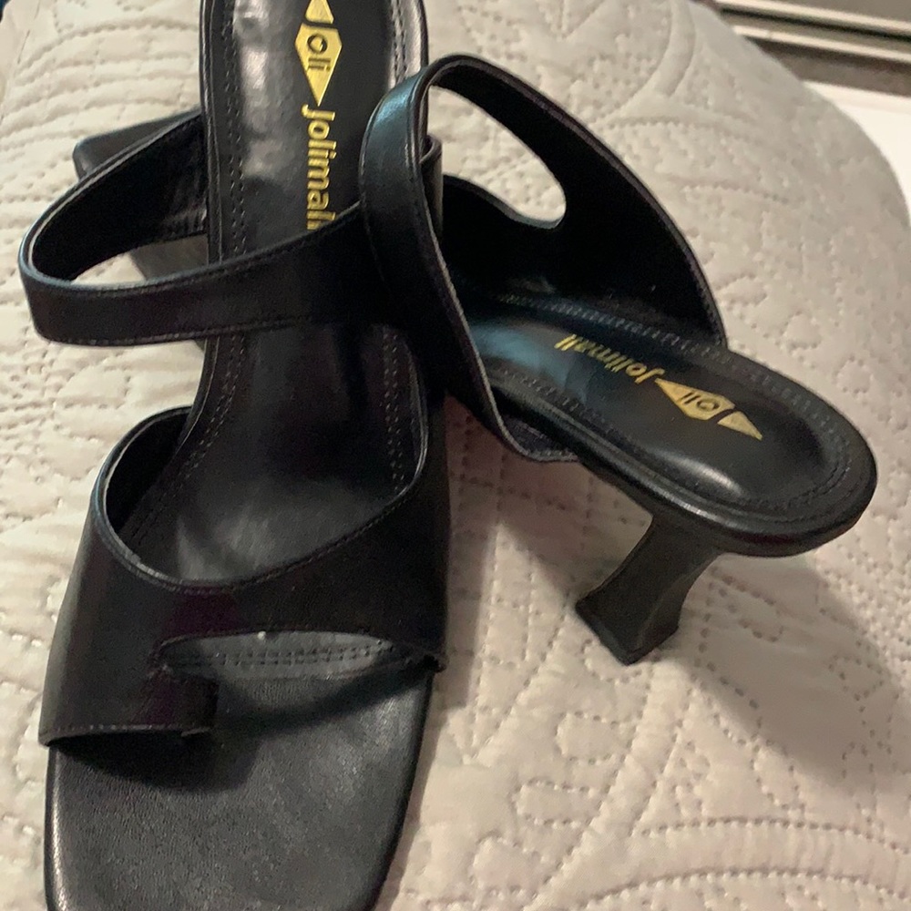 Black sandals